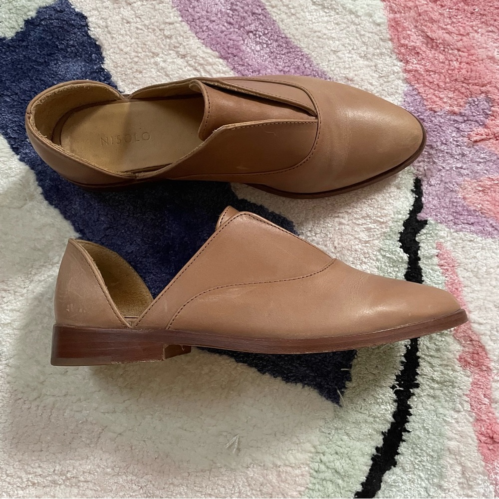 Nisolo Emma d'Orsay Oxford almond color 6.5 (fits size 6)